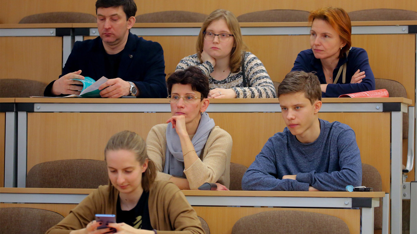 Где учиться на клинического психолога: программы, вузы, форматы обучения