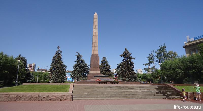 Площадь Павших борцов