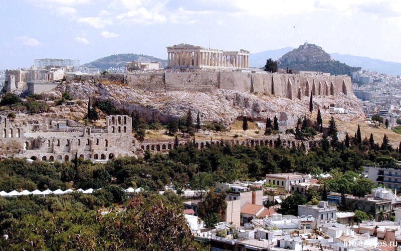 Вид на Афинский акрополь