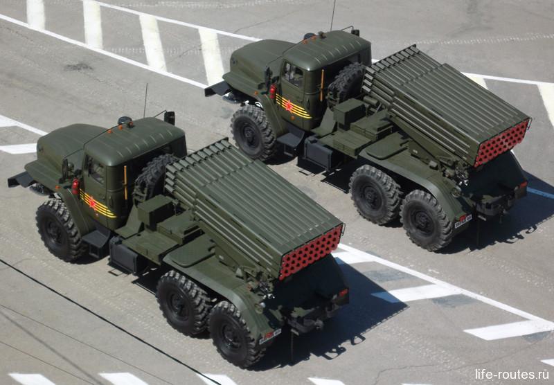 Автоматизированные боевые машины БМ-21 "Торнадо-Г" - правнук легендарной "Катюши"